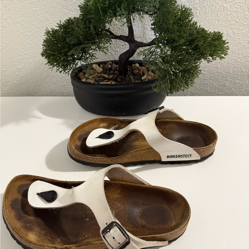 Birkenstock White and Brown Sandals